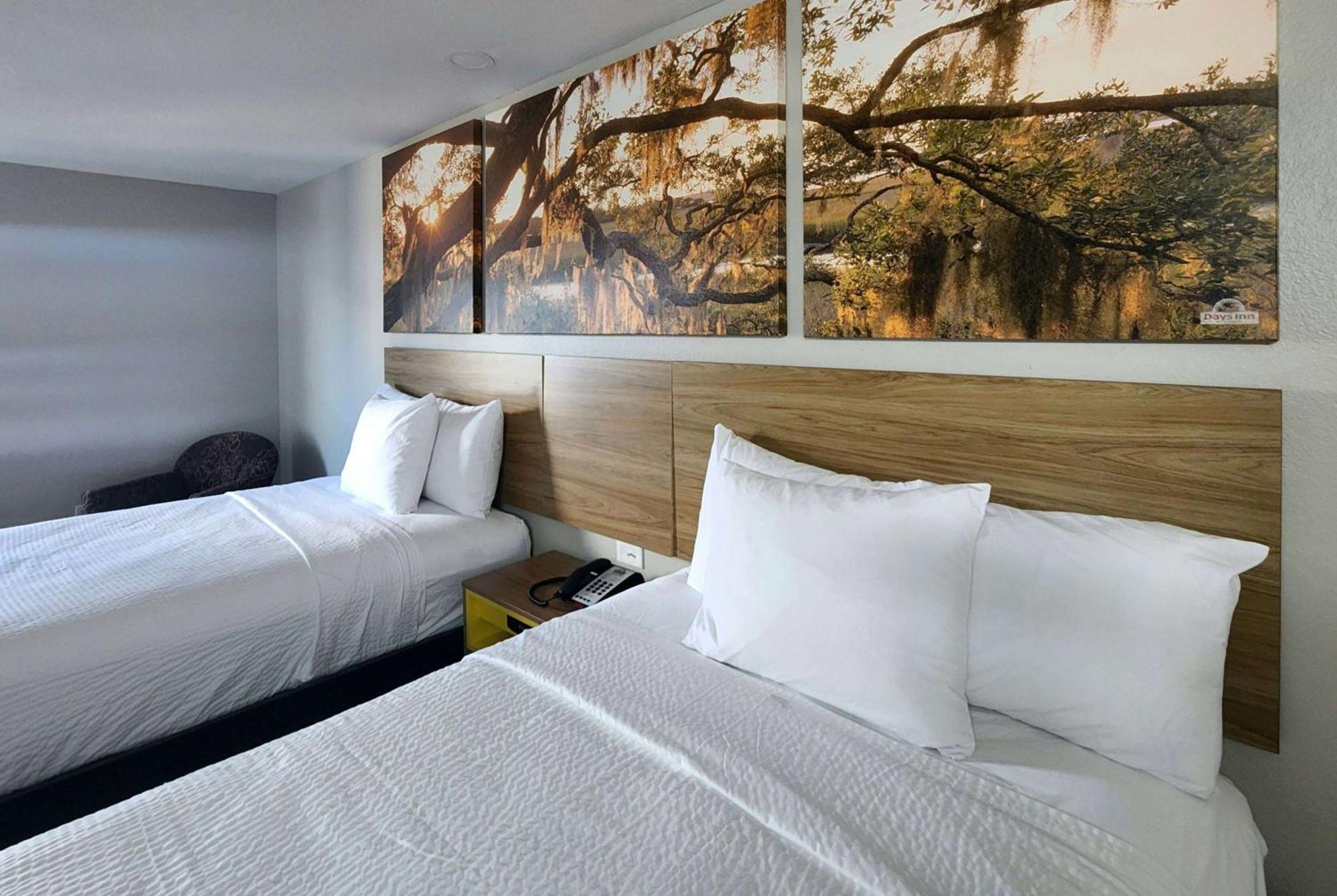 Days Inn By Wyndham Lafayette Scott מראה חיצוני תמונה