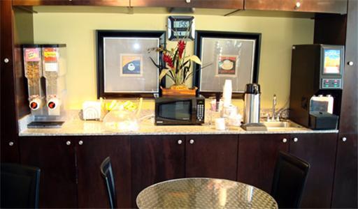 Days Inn By Wyndham Lafayette Scott מראה חיצוני תמונה